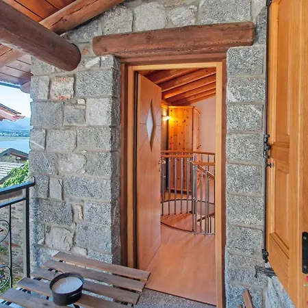 Il Ciliegio Sul Feriehus Verceia